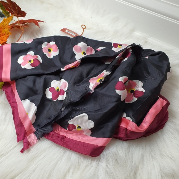 Kate spade CHERRY BLOSSOM SILK OBLONG SCARF - Picture 2 of 5